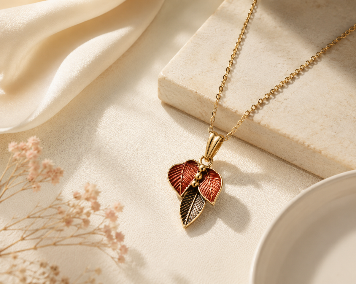 Leaf Pendant Necklace